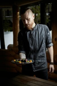 Buitenkeuken aanleggen: BBQ-eiland in tuin